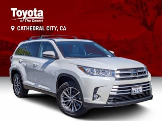 2019 Toyota Highlander XLE 5TDKZRFH7KS302885 2019 Toyota Highlander XLE