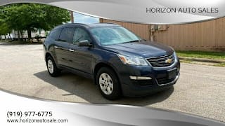 2017 Chevrolet Traverse LS 1GNKRFED4HJ265837 2017 Chevrolet Traverse LS