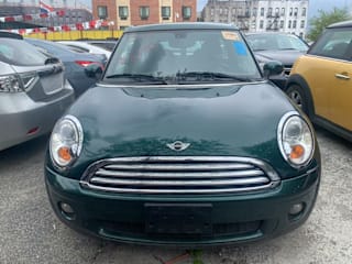 2009 MINI Cooper Clubman Base WMWML33519TN69272 2009 MINI Cooper Clubman Base