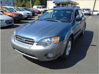 2005 Subaru Outback 2.5i 4S4BP61C157378631 2005 Subaru Outback 2.5i