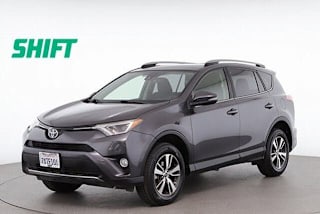 2017 Toyota RAV4 XLE JTMWFREV2HJ142695 2017 Toyota RAV4 XLE