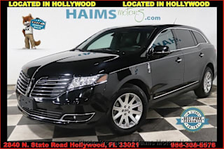 2018 Lincoln MKT Town Car 2LMHJ5NK3JBL01935 2018 Lincoln MKT Town Car
