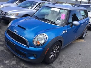2011 MINI Cooper Clubman WMWZG3C51BTY36667 2011 MINI Cooper Clubman