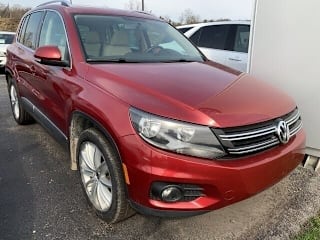 2012 Volkswagen Tiguan WVGBV7AX7CW081820 2012 Volkswagen Tiguan