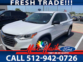2019 Chevrolet Traverse LS 1GNERFKW2KJ104851 2019 Chevrolet Traverse LS