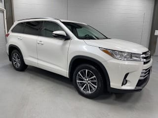 2018 Toyota Highlander XLE 5TDJZRFH6JS838706 2018 Toyota Highlander XLE