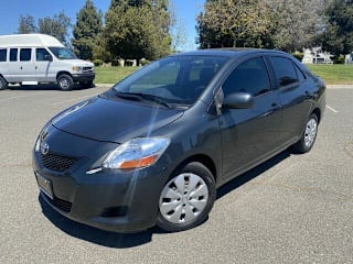 2010 Toyota Yaris Base JTDBT4K33A1373222 2010 Toyota Yaris Base