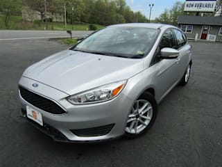 2016 Ford Focus SE 1FADP3K24GL228594 2016 Ford Focus SE
