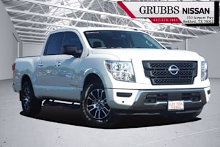 2021 Nissan Titan 1N6AA1EF3MN502642 2021 Nissan Titan