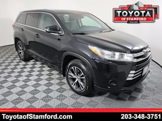 2018 Toyota Highlander LE 5TDBZRFH7JS897607 2018 Toyota Highlander LE