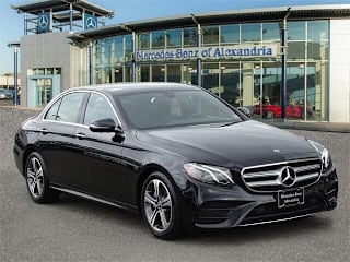 2019 Mercedes-Benz E-Class WDDZF4KB0KA572054 2019 Mercedes-Benz E-Class