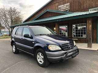 1999 Mercedes-Benz M-Class ML 320 4JGAB54E5XA124590 1999 Mercedes-Benz M-Class ML 320