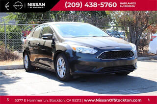 2015 Ford Focus SE 1FADP3K23FL288574 2015 Ford Focus SE