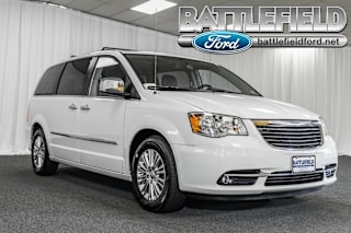 2015 Chrysler Town and Country Touring-L 2C4RC1CG5FR572130 2015 Chrysler Town and Country Touring-L