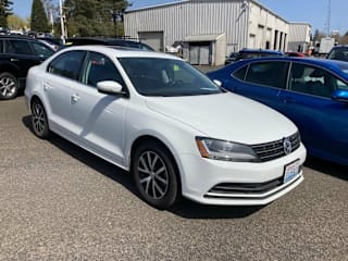 2018 Volkswagen Jetta 3VWDB7AJ2JM220005 2018 Volkswagen Jetta