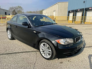 2010 BMW 1 Series 128i WBAUP7C51AVK77268 2010 BMW 1 Series 128i