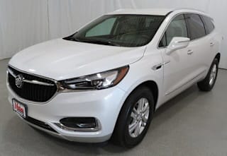 2018 Buick Enclave Essence 5GAEVAKW2JJ181050 2018 Buick Enclave Essence