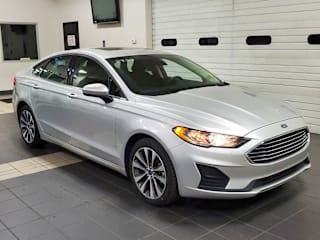 2019 Ford Fusion SE 3FA6P0T92KR233824 2019 Ford Fusion SE