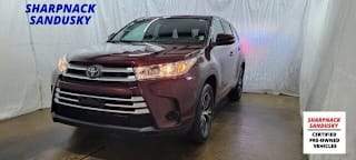 2018 Toyota Highlander LE 5TDZARFH0JS037683 2018 Toyota Highlander LE