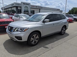 2017 Nissan Pathfinder SV 5N1DR2MM4HC625300 2017 Nissan Pathfinder SV