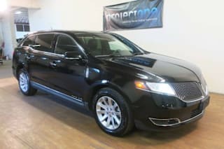 2016 Lincoln MKT Town Car Livery Fleet 2LMHJ5NK4GBL01533 2016 Lincoln MKT Town Car Livery Fleet