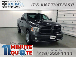 2018 Ram Pickup 1500 Express 1C6RR7FG7JS121972 2018 Ram Pickup 1500 Express
