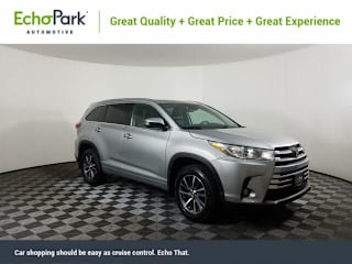 2018 Toyota Highlander XLE 5TDJZRFH1JS825880 2018 Toyota Highlander XLE