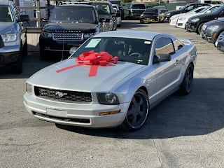 2005 Ford Mustang V6 Deluxe 1ZVFT80N255194338 2005 Ford Mustang V6 Deluxe