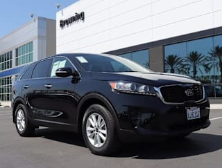 2019 Kia Sorento LX 5XYPG4A30KG548281 2019 Kia Sorento LX