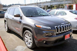 2018 Jeep Cherokee 1C4PJLLB4JD512137 2018 Jeep Cherokee