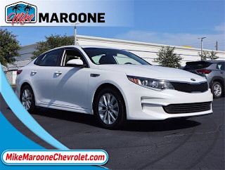 2018 Kia Optima LX 5XXGT4L35JG271686 2018 Kia Optima LX