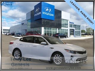 2018 Kia Optima S 5XXGT4L37JG245526 2018 Kia Optima S