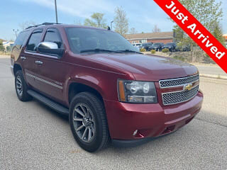 2011 Chevrolet Tahoe LTZ 1GNSKCE04BR275017 2011 Chevrolet Tahoe LTZ