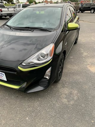2016 Toyota Prius c JTDKDTB34G1119888 2016 Toyota Prius c
