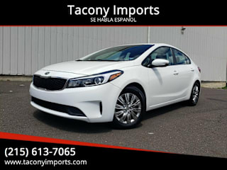 2017 Kia Forte LX 3KPFK4A7XHE044498 2017 Kia Forte LX