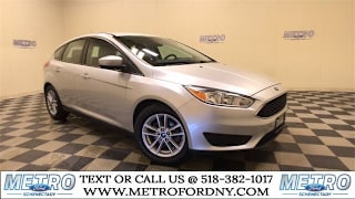 2018 Ford Focus SE 1FADP3K26JL200335 2018 Ford Focus SE