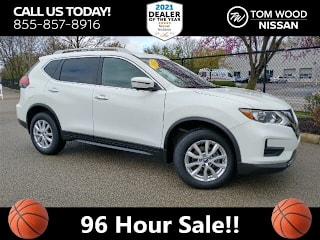 2017 Nissan Rogue 5N1AT2MV6HC878003 2017 Nissan Rogue