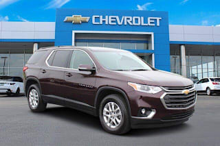 2019 Chevrolet Traverse LT Cloth 1GNERGKW4KJ244311 2019 Chevrolet Traverse LT Cloth