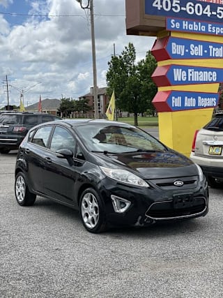 2011 Ford Fiesta SES 3FADP4FJ4BM116778 2011 Ford Fiesta SES