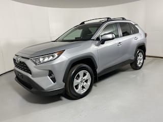 2019 Toyota RAV4 XLE 2T3P1RFV2KW001362 2019 Toyota RAV4 XLE