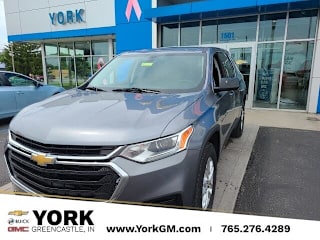 2018 Chevrolet Traverse LS 1GNERFKW2JJ250682 2018 Chevrolet Traverse LS