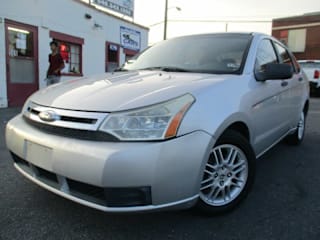 2010 Ford Focus SE 1FAHP3FN4AW217980 2010 Ford Focus SE