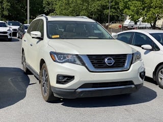 2017 Nissan Pathfinder Platinum 5N1DR2MN8HC636437 2017 Nissan Pathfinder Platinum
