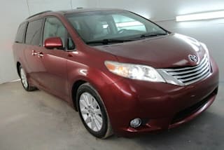 2011 Toyota Sienna XLE 8-Passenger 5TDYK3DC9BS098559 2011 Toyota Sienna XLE 8-Passenger
