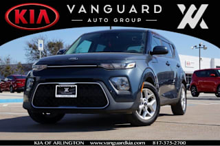 2020 Kia Soul KNDJ23AUXL7727725 2020 Kia Soul