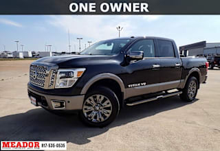 2018 Nissan Titan Platinum Reserve 1N6AA1E50JN550926 2018 Nissan Titan Platinum Reserve