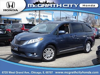 2017 Toyota Sienna XLE 8-Passenger 5TDYZ3DC2HS858299 2017 Toyota Sienna XLE 8-Passenger