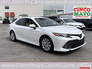 2018 Toyota Camry LE 4T1B11HK8JU666210 2018 Toyota Camry LE