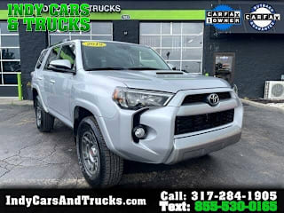 2019 Toyota 4Runner SR5 JTEBU5JR8K5694588 2019 Toyota 4Runner SR5