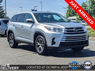 2019 Toyota Highlander LE 5TDBZRFH6KS963159 2019 Toyota Highlander LE